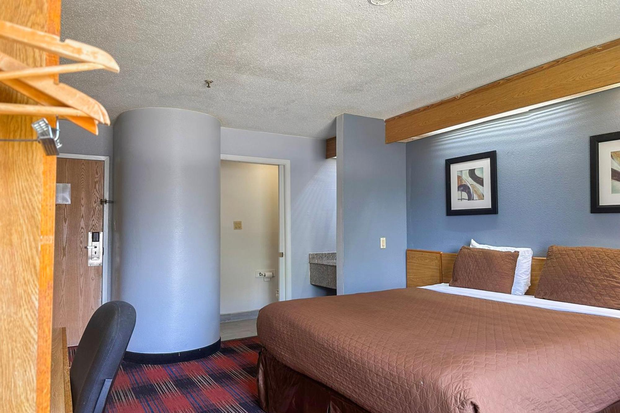 Classic Inn By Oyo I- 240 Near Memphis Airport Buitenkant foto